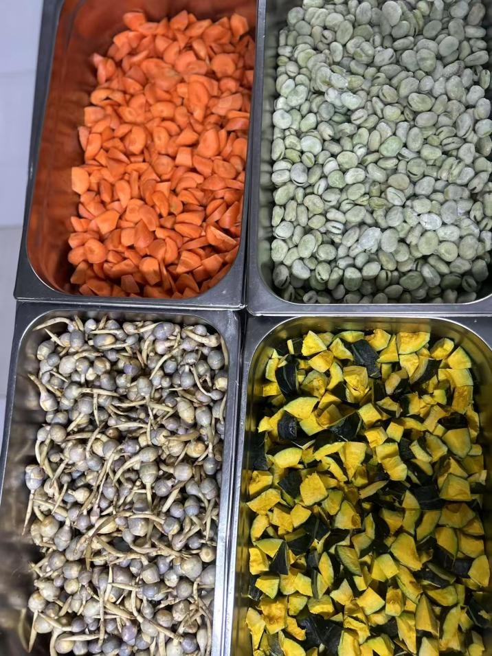 萬事“粥”全 身暖心安 ——華誠集團為廣大顧客贈送免費“臘八粥”